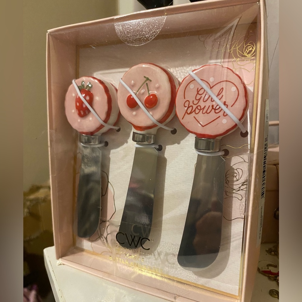 Strawberry/Cherry Theme Butter Knives NIB